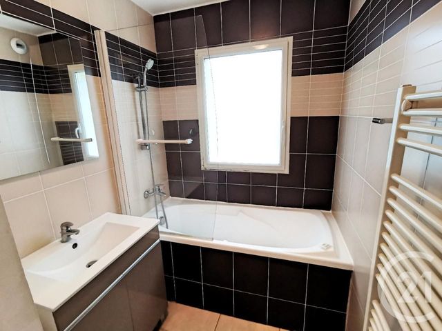 Afficher la photo en grand Appartement F2 à vendre - 2 pièces - 40,96 m2 - ST ARNOULT - 14 - BASSE-NORMANDIE