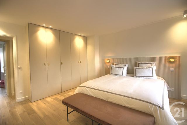 Afficher la photo en grand Appartement F4 à vendre - 4 pièces - 108,43 m2 - DEAUVILLE - 14 - BASSE-NORMANDIE