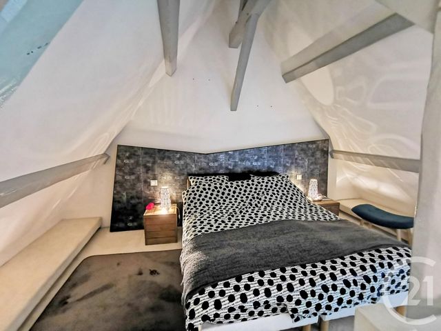 Afficher la photo en grand Appartement F2 à vendre - 2 pièces - 51 m2 - TOURGEVILLE - 14 - BASSE-NORMANDIE