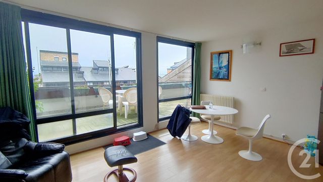 Afficher la photo en grand Appartement F4 à vendre - 4 pièces - 97 m2 - DEAUVILLE - 14 - BASSE-NORMANDIE