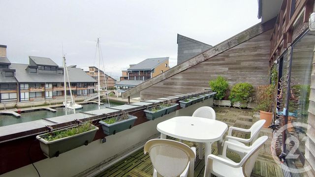 Afficher la photo en grand Appartement F4 à vendre - 4 pièces - 97 m2 - DEAUVILLE - 14 - BASSE-NORMANDIE