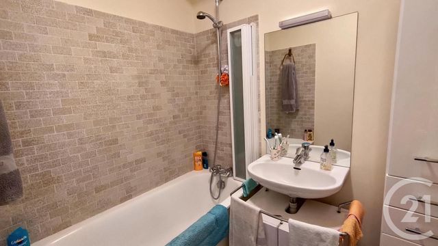 Afficher la photo en grand Appartement F4 à vendre - 4 pièces - 97 m2 - DEAUVILLE - 14 - BASSE-NORMANDIE
