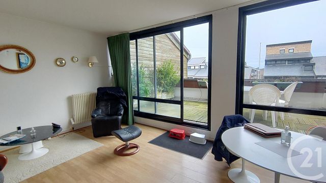 Afficher la photo en grand Appartement F4 à vendre - 4 pièces - 97 m2 - DEAUVILLE - 14 - BASSE-NORMANDIE