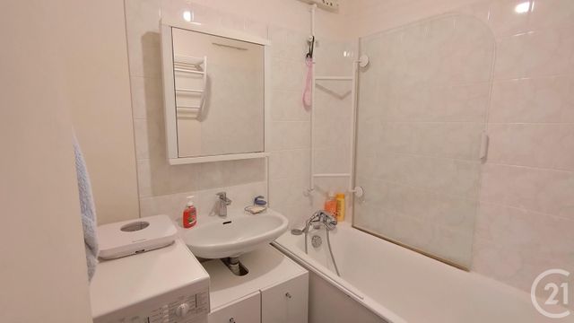 Afficher la photo en grand Appartement F4 à vendre - 4 pièces - 97 m2 - DEAUVILLE - 14 - BASSE-NORMANDIE