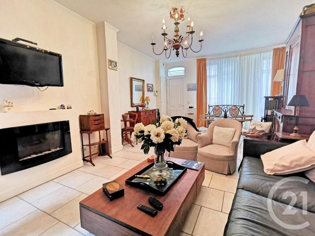 Afficher la photo en grand Maison à vendre - 5 pièces - 100 m2 - DEAUVILLE - 14 - BASSE-NORMANDIE