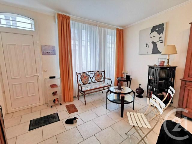 Afficher la photo en grand Maison à vendre - 5 pièces - 100 m2 - DEAUVILLE - 14 - BASSE-NORMANDIE