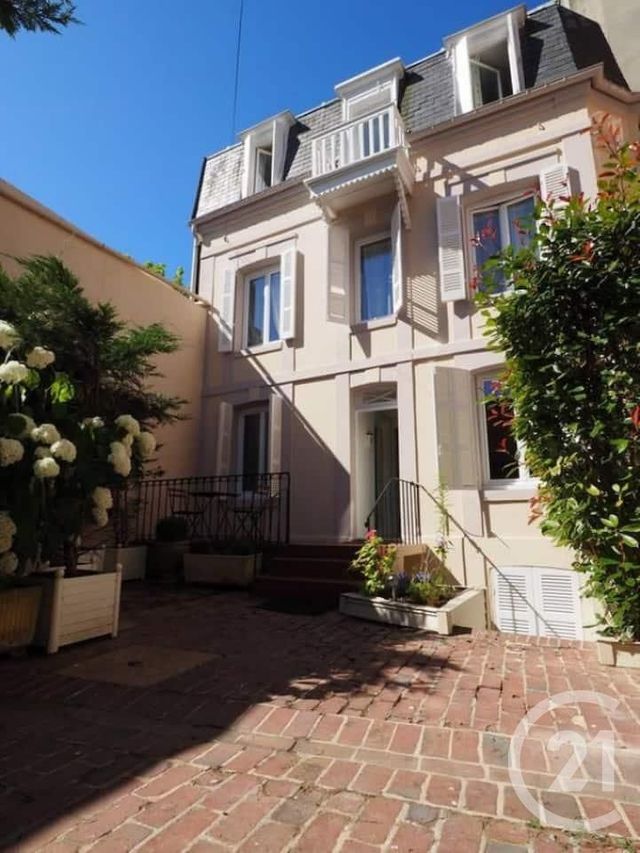 Afficher la photo en grand Maison à vendre - 5 pièces - 89 m2 - DEAUVILLE - 14 - BASSE-NORMANDIE