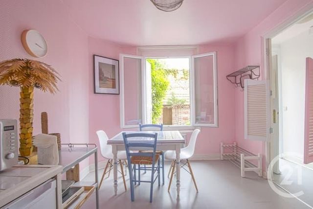 Afficher la photo en grand Maison à vendre - 5 pièces - 89 m2 - DEAUVILLE - 14 - BASSE-NORMANDIE