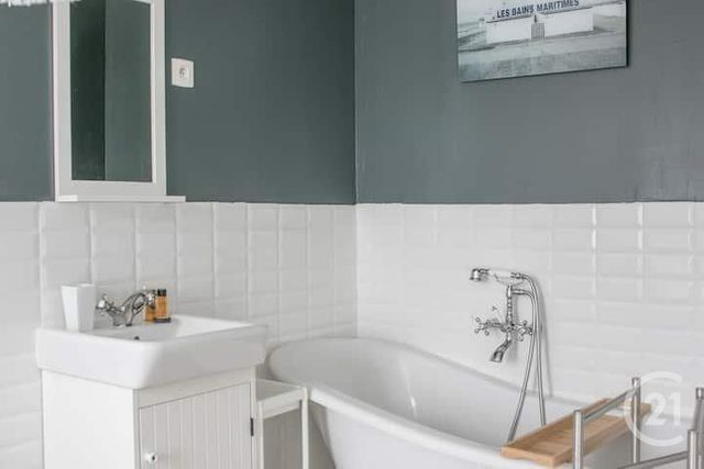 Afficher la photo en grand Maison à vendre - 5 pièces - 89 m2 - DEAUVILLE - 14 - BASSE-NORMANDIE