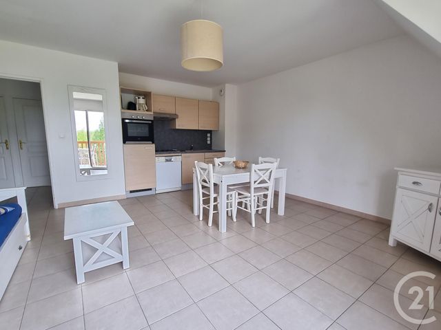 Afficher la photo en grand Appartement F2 à vendre - 2 pièces - 39 m2 - ST ARNOULT - 14 - BASSE-NORMANDIE