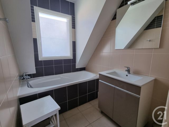 Afficher la photo en grand Appartement F2 à vendre - 2 pièces - 39 m2 - ST ARNOULT - 14 - BASSE-NORMANDIE