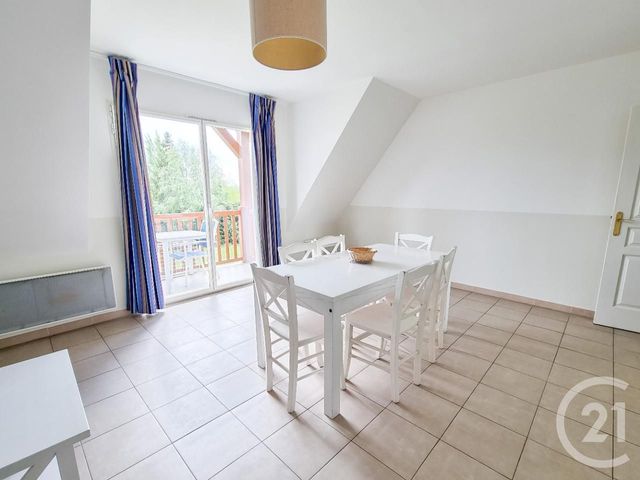 Afficher la photo en grand Appartement F3 à vendre - 3 pièces - 54 m2 - ST ARNOULT - 14 - BASSE-NORMANDIE