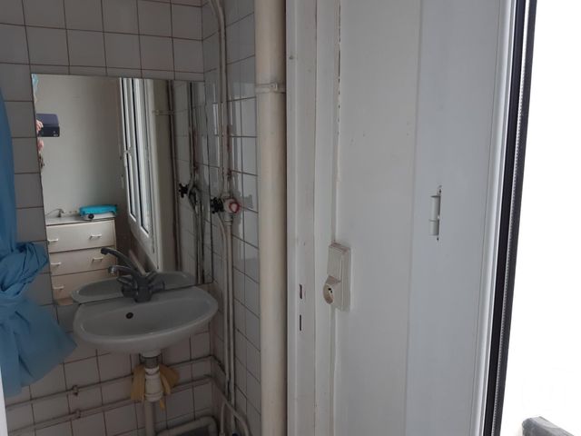 Afficher la photo en grand Chambre à vendre - 1 pièce - 12 m2 - DEAUVILLE - 14 - BASSE-NORMANDIE