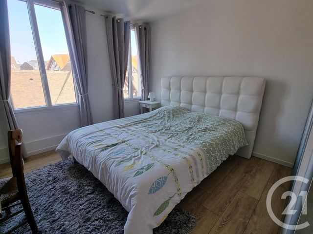 Afficher la photo en grand Appartement F2 à vendre - 2 pièces - 37,88 m2 - DEAUVILLE - 14 - BASSE-NORMANDIE