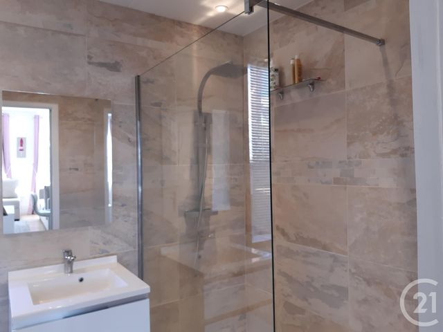 Afficher la photo en grand Appartement F2 à vendre - 2 pièces - 37,88 m2 - DEAUVILLE - 14 - BASSE-NORMANDIE