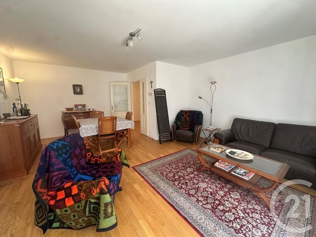 Afficher la photo en grand Appartement F4 à vendre - 4 pièces - 90,26 m2 - Deauville - 14 - BASSE-NORMANDIE