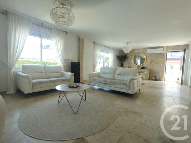 Afficher la photo en grand Maison à vendre - 6 pièces - 146 m2 - Touques - 14 - BASSE-NORMANDIE