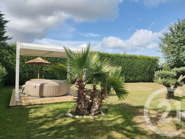 Afficher la photo en grand Maison à vendre - 6 pièces - 146 m2 - Touques - 14 - BASSE-NORMANDIE