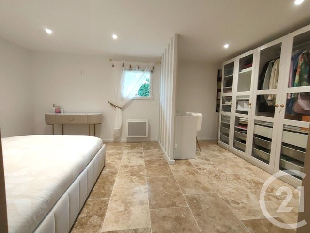 Afficher la photo en grand Maison à vendre - 6 pièces - 146 m2 - Touques - 14 - BASSE-NORMANDIE