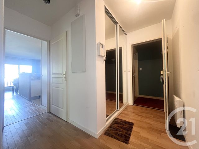Afficher la photo en grand Appartement F3 à vendre - 3 pièces - 69,53 m2 - Deauville - 14 - BASSE-NORMANDIE
