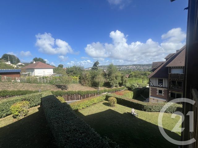 Afficher la photo en grand Appartement F3 à vendre - 3 pièces - 69,53 m2 - Deauville - 14 - BASSE-NORMANDIE