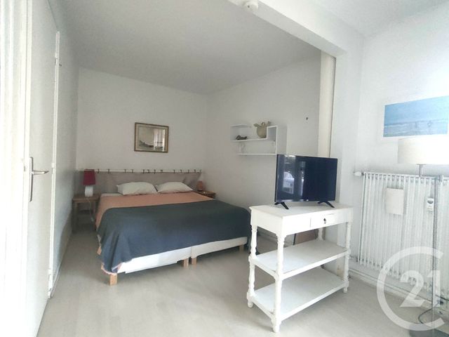 Afficher la photo en grand Appartement F3 à vendre - 3 pièces - 64,76 m2 - Tourgeville - 14 - BASSE-NORMANDIE