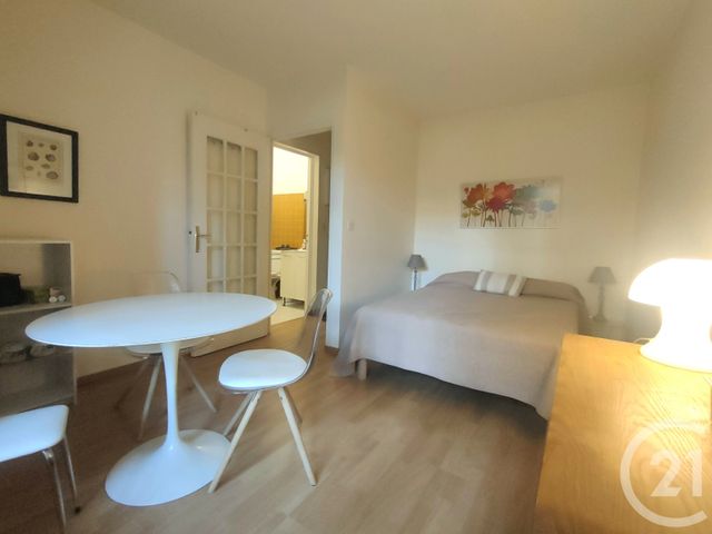 Afficher la photo en grand Appartement F3 à vendre - 3 pièces - 64,76 m2 - Tourgeville - 14 - BASSE-NORMANDIE