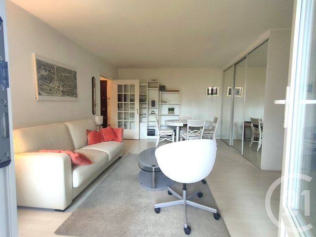 Afficher la photo en grand Appartement F3 à vendre - 3 pièces - 64,76 m2 - Tourgeville - 14 - BASSE-NORMANDIE