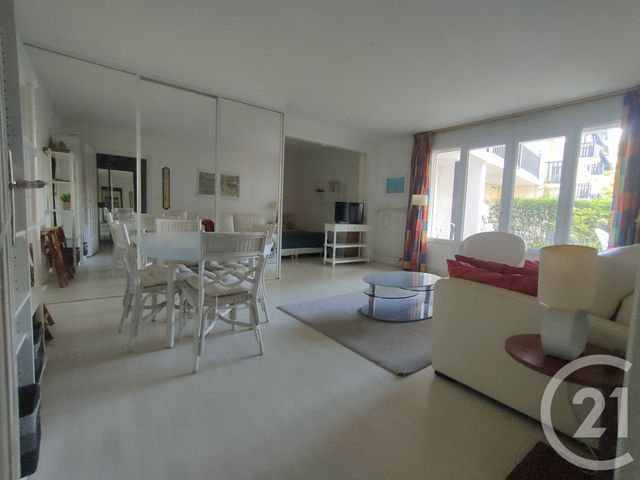 Afficher la photo en grand Appartement F3 à vendre - 3 pièces - 64,76 m2 - Tourgeville - 14 - BASSE-NORMANDIE