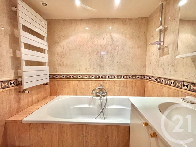 Appartement F4 &agrave; vendre - 4 pi&egrave;ces - 90,67 m2 - Deauville - 14 - BASSE-NORMANDIE
