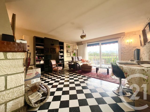 Afficher la photo en grand Maison à vendre - 5 pièces - 130 m2 - St Martin Aux Chartrains - 14 - BASSE-NORMANDIE