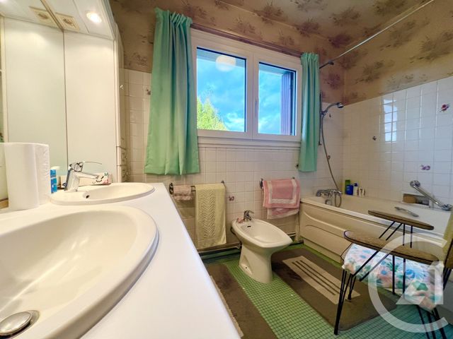 Afficher la photo en grand Maison à vendre - 5 pièces - 130 m2 - St Martin Aux Chartrains - 14 - BASSE-NORMANDIE