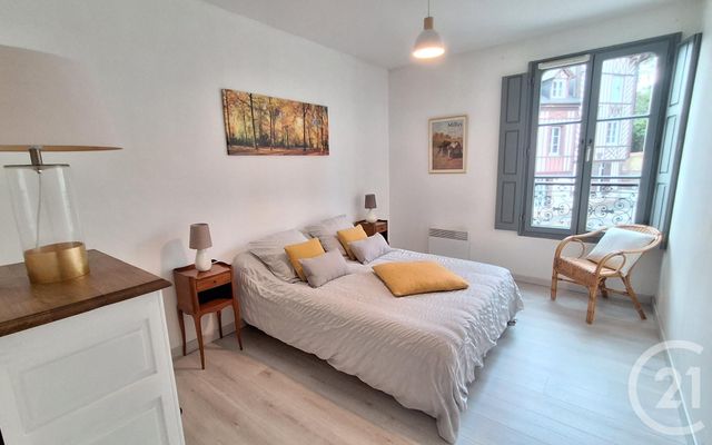 Afficher la photo en grand Appartement F3 à vendre - 3 pièces - 85 m2 - Pont L Eveque - 14 - BASSE-NORMANDIE